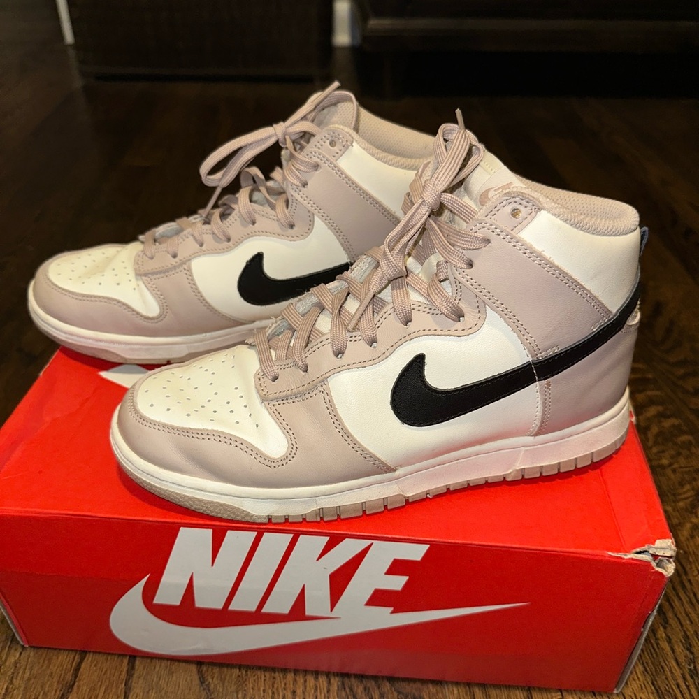 Women’s Size 8 High Top Nike Dunks Fossil Stone